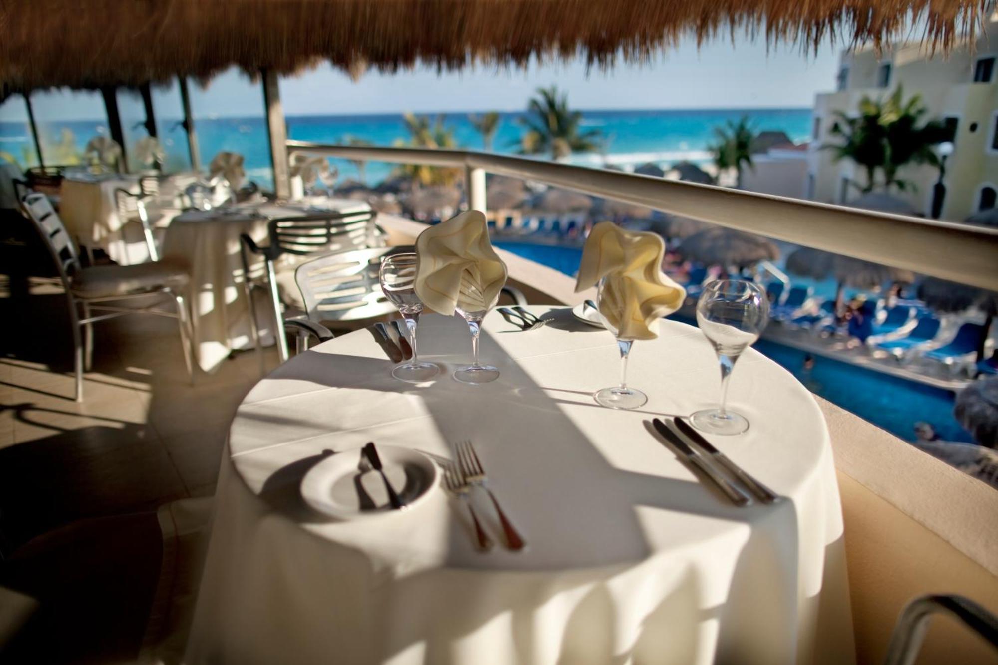 Viva Maya By Wyndham, A Trademark All Inclusive Resort Плайя-дель-Кармен Ресторан фото
